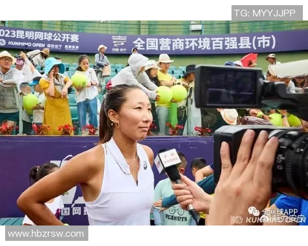 运动数据南京网球队与西安网球队赛后复盘探讨灵活性与战术应变能力